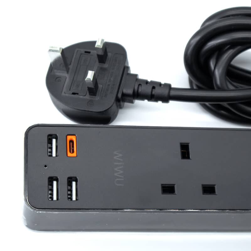 PD20W POWER STRIP USB-CX1 PLUS USB-AX3 3M-BLACK U02UK 3MB